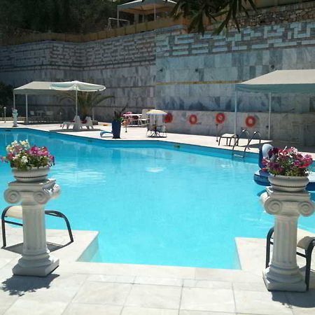 Paco'S Resort Gáiosz Kültér fotó